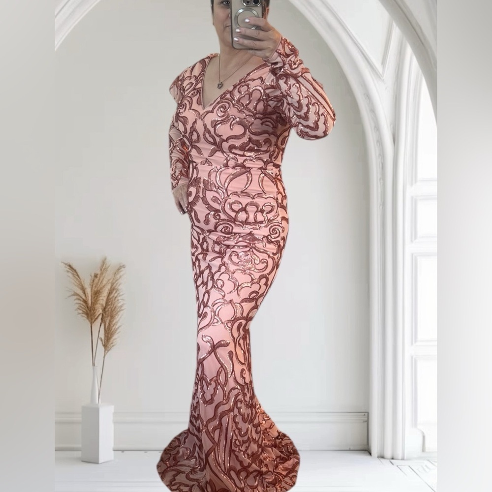 Bariano  Australia Sequin  Evening Dress - Picture 6 of 13